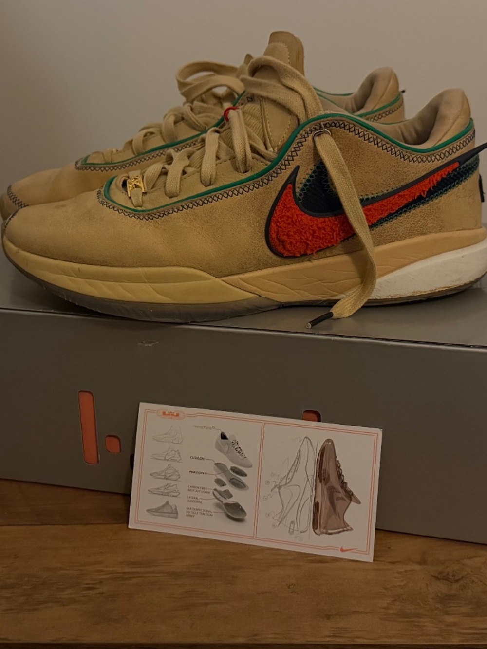 Nike LeBron 20 Low “Four Horsemen” — 130 $ CAD